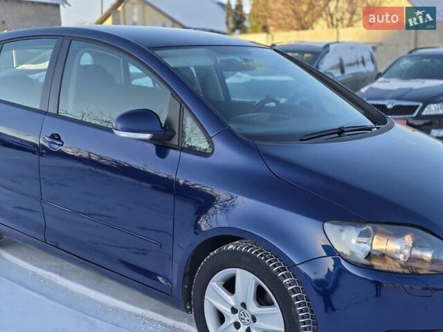 Синий Фольксваген Гольф Плюс, объемом двигателя 1.2 л и пробегом 152 тыс. км за 6200 $, фото 17 на Automoto.ua