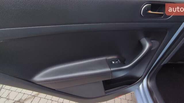 Синий Фольксваген Гольф Плюс, объемом двигателя 1.4 л и пробегом 152 тыс. км за 9300 $, фото 16 на Automoto.ua