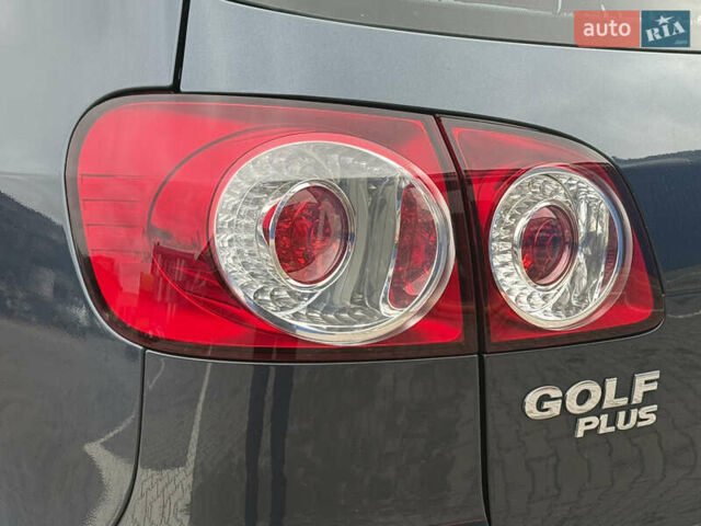 Синій Фольксваген Golf Plus, об'ємом двигуна 1.4 л та пробігом 171 тис. км за 7950 $, фото 21 на Automoto.ua