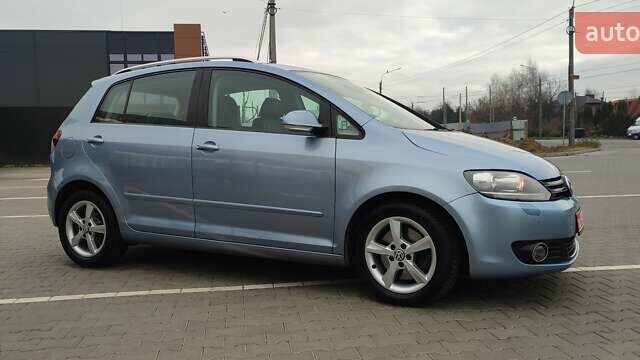 Синий Фольксваген Гольф Плюс, объемом двигателя 1.4 л и пробегом 152 тыс. км за 9300 $, фото 8 на Automoto.ua