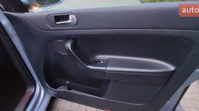 Синий Фольксваген Гольф Плюс, объемом двигателя 1.4 л и пробегом 152 тыс. км за 9300 $, фото 25 на Automoto.ua