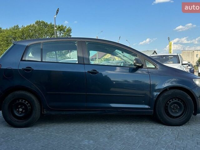 Синій Фольксваген Golf Plus, об'ємом двигуна 1.6 л та пробігом 241 тис. км за 5990 $, фото 7 на Automoto.ua