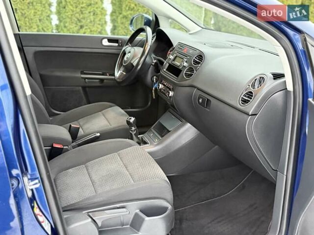 Синий Фольксваген Гольф Плюс, объемом двигателя 1.4 л и пробегом 195 тыс. км за 7200 $, фото 65 на Automoto.ua