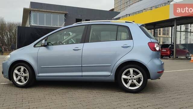 Синий Фольксваген Гольф Плюс, объемом двигателя 1.4 л и пробегом 152 тыс. км за 9300 $, фото 3 на Automoto.ua