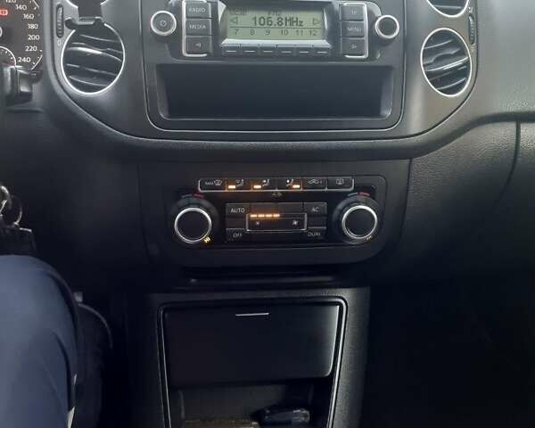 Синий Фольксваген Гольф Плюс, объемом двигателя 1.6 л и пробегом 210 тыс. км за 8350 $, фото 17 на Automoto.ua