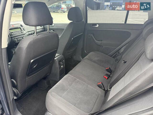 Синій Фольксваген Golf Plus, об'ємом двигуна 1.4 л та пробігом 171 тис. км за 7950 $, фото 32 на Automoto.ua