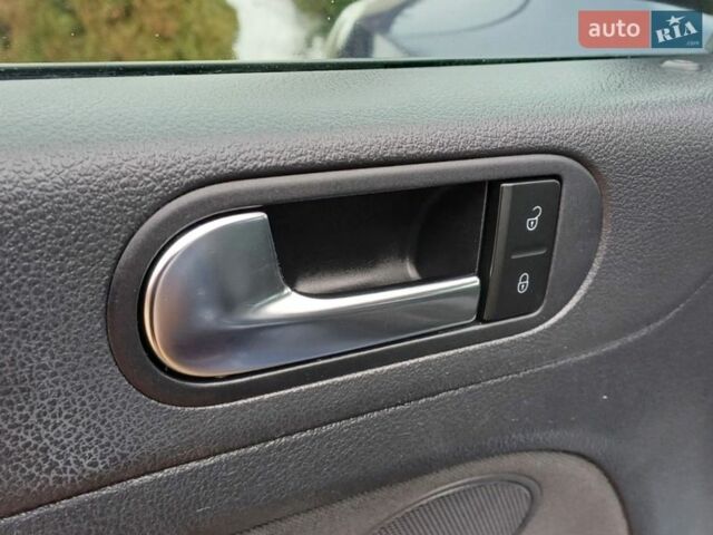 Синий Фольксваген Гольф Плюс, объемом двигателя 1.4 л и пробегом 149 тыс. км за 8350 $, фото 24 на Automoto.ua