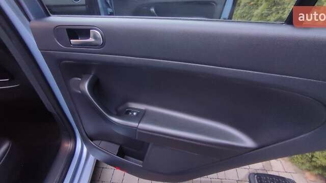 Синий Фольксваген Гольф Плюс, объемом двигателя 1.4 л и пробегом 152 тыс. км за 9300 $, фото 24 на Automoto.ua