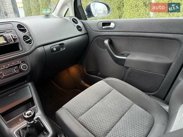 Синий Фольксваген Гольф Плюс, объемом двигателя 1.4 л и пробегом 195 тыс. км за 7300 $, фото 50 на Automoto.ua