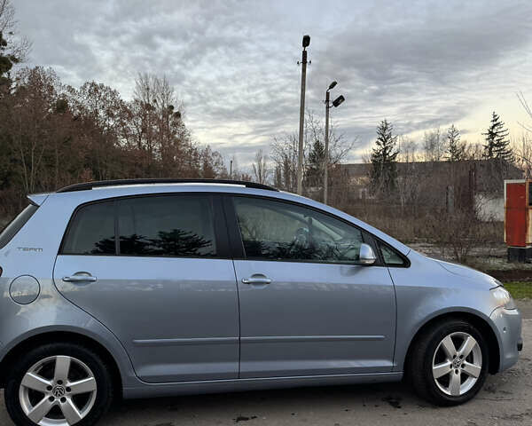 Синий Фольксваген Гольф Плюс, объемом двигателя 1.6 л и пробегом 210 тыс. км за 7800 $, фото 8 на Automoto.ua