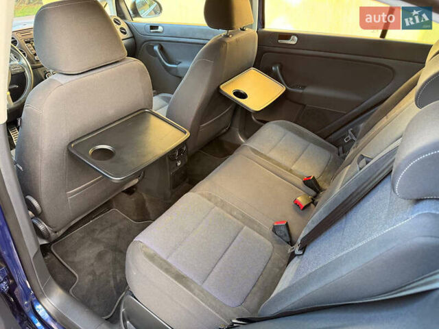 Синий Фольксваген Гольф Плюс, объемом двигателя 1.2 л и пробегом 160 тыс. км за 7300 $, фото 42 на Automoto.ua