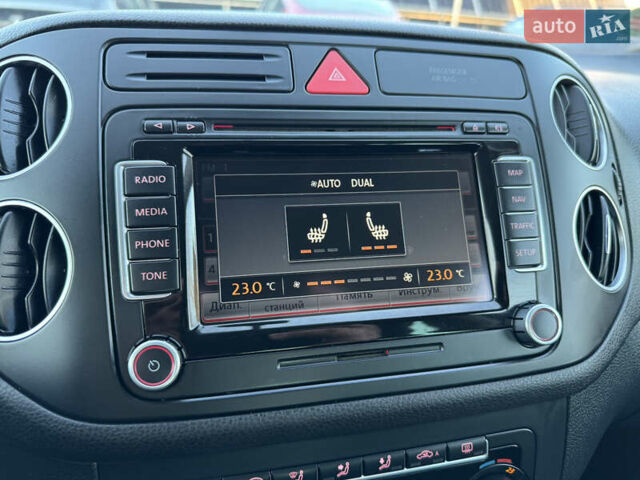 Синий Фольксваген Гольф Плюс, объемом двигателя 1.4 л и пробегом 201 тыс. км за 8800 $, фото 55 на Automoto.ua