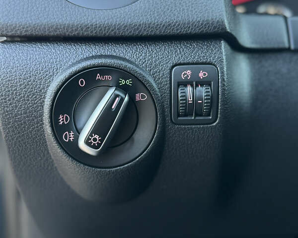 Синий Фольксваген Гольф Плюс, объемом двигателя 1.4 л и пробегом 201 тыс. км за 8800 $, фото 54 на Automoto.ua