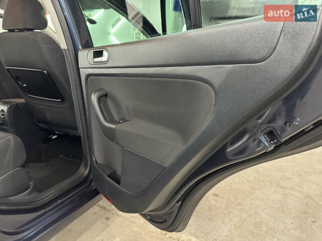 Синий Фольксваген Гольф Плюс, объемом двигателя 0 л и пробегом 246 тыс. км за 10999 $, фото 41 на Automoto.ua