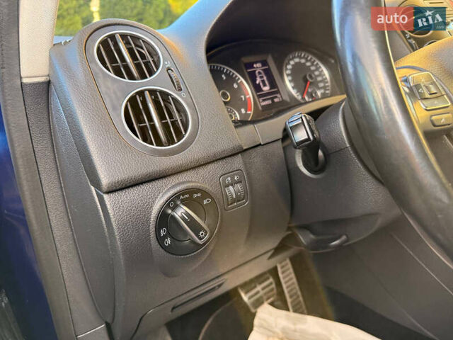 Синий Фольксваген Гольф Плюс, объемом двигателя 1.2 л и пробегом 160 тыс. км за 7300 $, фото 36 на Automoto.ua