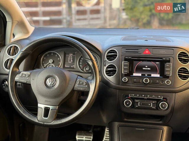 Синий Фольксваген Гольф Плюс, объемом двигателя 1.2 л и пробегом 160 тыс. км за 7300 $, фото 47 на Automoto.ua