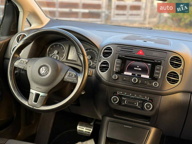 Синий Фольксваген Гольф Плюс, объемом двигателя 1.2 л и пробегом 160 тыс. км за 7300 $, фото 50 на Automoto.ua