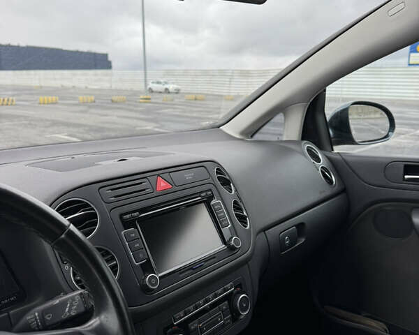 Синий Фольксваген Гольф Плюс, объемом двигателя 1.4 л и пробегом 156 тыс. км за 7800 $, фото 17 на Automoto.ua