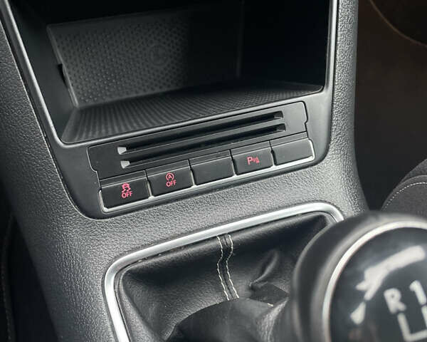 Синий Фольксваген Гольф Плюс, объемом двигателя 1.6 л и пробегом 270 тыс. км за 8799 $, фото 18 на Automoto.ua