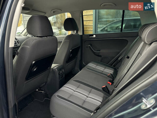 Синий Фольксваген Гольф Плюс, объемом двигателя 1.6 л и пробегом 270 тыс. км за 9199 $, фото 43 на Automoto.ua