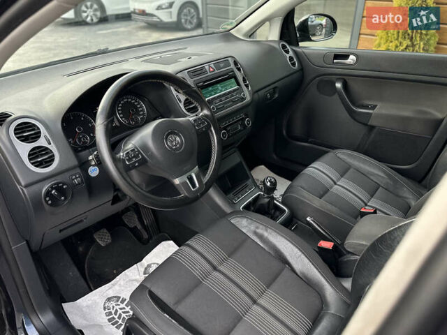 Синий Фольксваген Гольф Плюс, объемом двигателя 1.6 л и пробегом 270 тыс. км за 9199 $, фото 26 на Automoto.ua