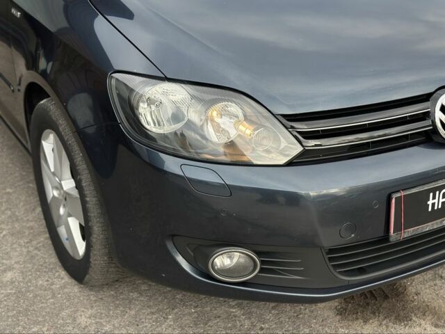 Синий Фольксваген Гольф Плюс, объемом двигателя 1.6 л и пробегом 270 тыс. км за 9199 $, фото 4 на Automoto.ua