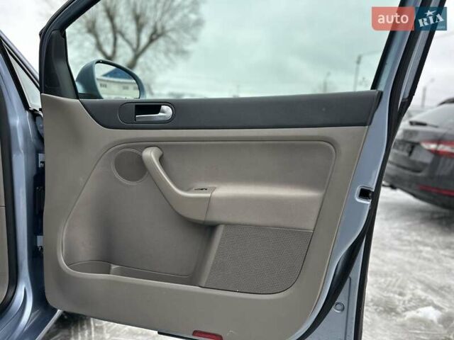 Синій Фольксваген Golf Plus, об'ємом двигуна 1.4 л та пробігом 216 тис. км за 7850 $, фото 10 на Automoto.ua