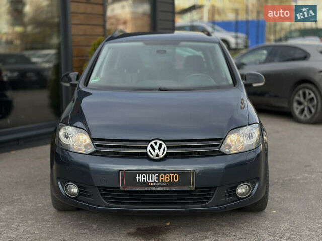 Синий Фольксваген Гольф Плюс, объемом двигателя 1.6 л и пробегом 270 тыс. км за 9199 $, фото 5 на Automoto.ua