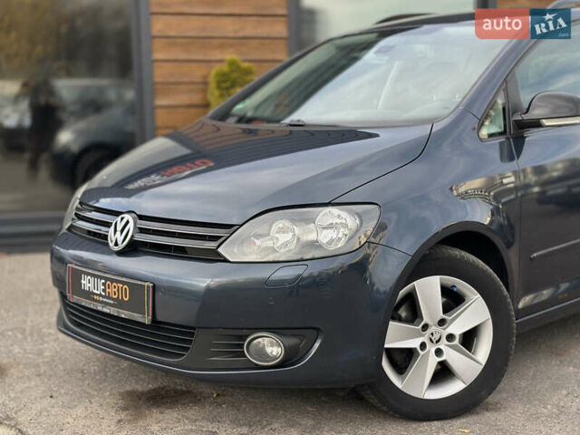 Синий Фольксваген Гольф Плюс, объемом двигателя 1.6 л и пробегом 270 тыс. км за 9199 $, фото 2 на Automoto.ua