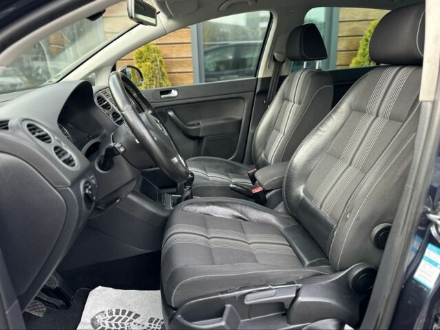 Синий Фольксваген Гольф Плюс, объемом двигателя 1.6 л и пробегом 270 тыс. км за 9199 $, фото 12 на Automoto.ua