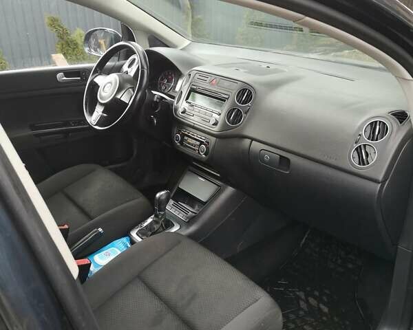 Синий Фольксваген Гольф Плюс, объемом двигателя 1.4 л и пробегом 350 тыс. км за 7500 $, фото 5 на Automoto.ua