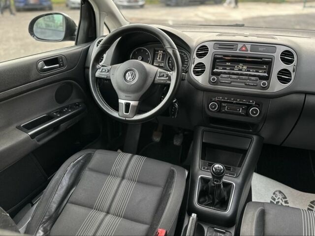 Синий Фольксваген Гольф Плюс, объемом двигателя 1.6 л и пробегом 270 тыс. км за 9199 $, фото 16 на Automoto.ua