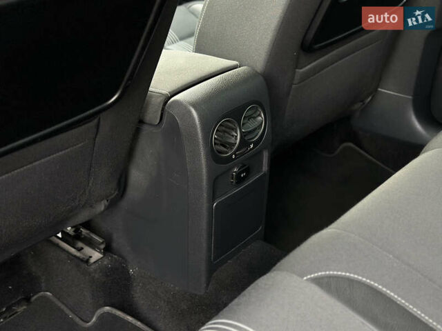 Синий Фольксваген Гольф Плюс, объемом двигателя 1.6 л и пробегом 270 тыс. км за 9199 $, фото 45 на Automoto.ua