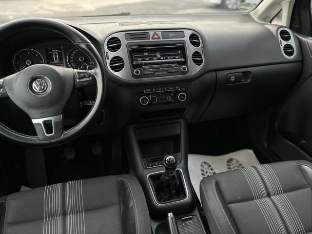 Синий Фольксваген Гольф Плюс, объемом двигателя 1.6 л и пробегом 270 тыс. км за 9199 $, фото 19 на Automoto.ua