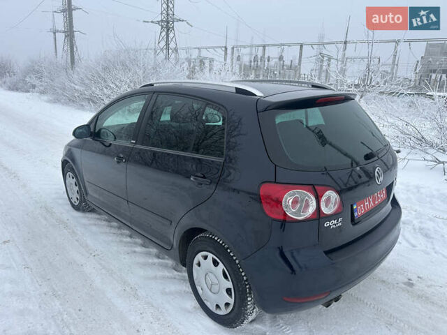 Синий Фольксваген Гольф Плюс, объемом двигателя 1.4 л и пробегом 228 тыс. км за 6900 $, фото 6 на Automoto.ua