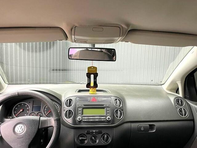 Синий Фольксваген Гольф Плюс, объемом двигателя 1.6 л и пробегом 280 тыс. км за 4300 $, фото 7 на Automoto.ua