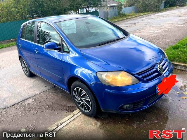 Синий Фольксваген Гольф Плюс, объемом двигателя 1.6 л и пробегом 224 тыс. км за 5200 $, фото 2 на Automoto.ua