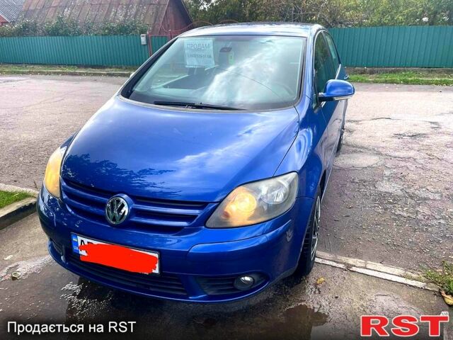 Синий Фольксваген Гольф Плюс, объемом двигателя 1.6 л и пробегом 224 тыс. км за 5200 $, фото 1 на Automoto.ua