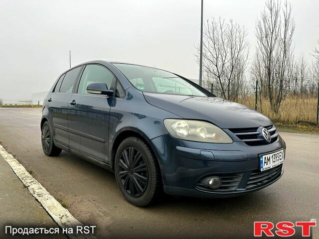 Синий Фольксваген Гольф Плюс, объемом двигателя 1.4 л и пробегом 246 тыс. км за 6000 $, фото 3 на Automoto.ua