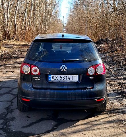 Синий Фольксваген Гольф Плюс, объемом двигателя 1.4 л и пробегом 168 тыс. км за 6300 $, фото 8 на Automoto.ua