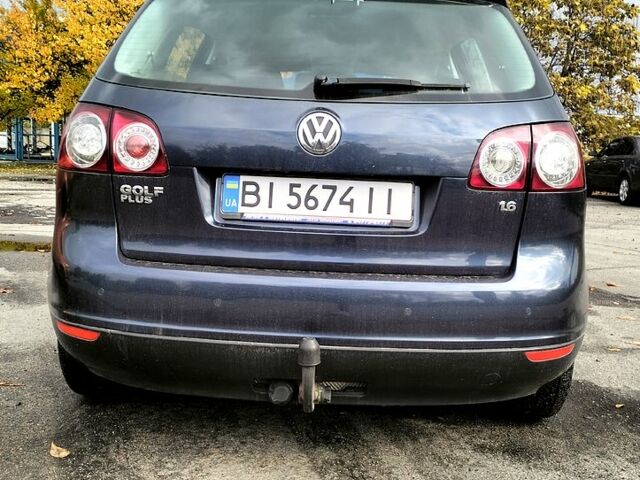 Синій Фольксваген Golf Plus, об'ємом двигуна 1.6 л та пробігом 250 тис. км за 7100 $, фото 3 на Automoto.ua
