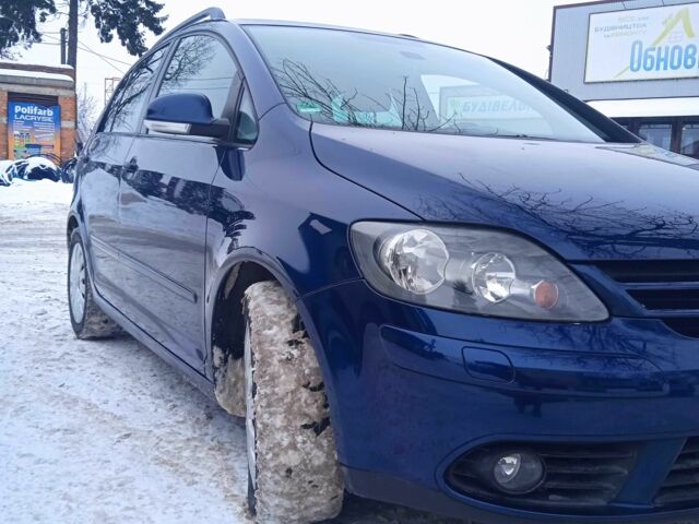 Синій Фольксваген Golf Plus, об'ємом двигуна 1.6 л та пробігом 182 тис. км за 6000 $, фото 5 на Automoto.ua