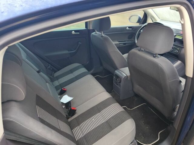 Синий Фольксваген Гольф Плюс, объемом двигателя 0 л и пробегом 210 тыс. км за 3000 $, фото 4 на Automoto.ua