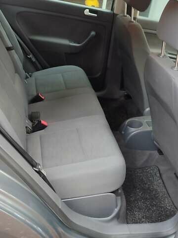 Зеленый Фольксваген Гольф Плюс, объемом двигателя 1.6 л и пробегом 204 тыс. км за 4999 $, фото 2 на Automoto.ua