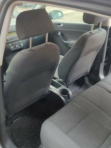 Зеленый Фольксваген Гольф Плюс, объемом двигателя 1.6 л и пробегом 204 тыс. км за 4999 $, фото 6 на Automoto.ua