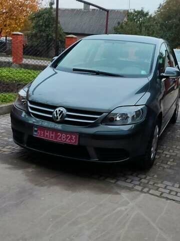 Зеленый Фольксваген Гольф Плюс, объемом двигателя 1.6 л и пробегом 204 тыс. км за 4999 $, фото 9 на Automoto.ua