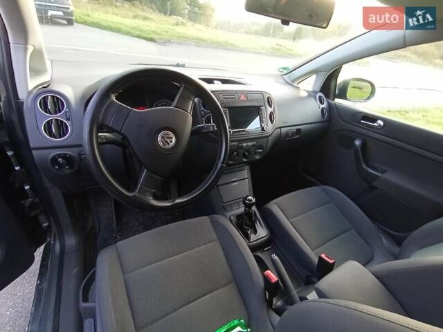 Фольксваген Гольф Плюс 2005 в Трускавце на Automoto.ua Зеленый Фольксваген Гольф Плюс, объемом двигателя 1.39 л и пробегом 199 тыс. км за 6000 $, фото 10 на Automoto.ua