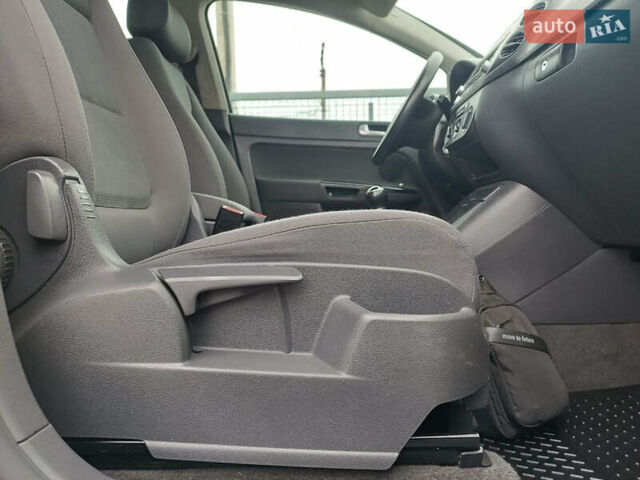 Зеленый Фольксваген Гольф Плюс, объемом двигателя 1.6 л и пробегом 212 тыс. км за 6399 $, фото 43 на Automoto.ua