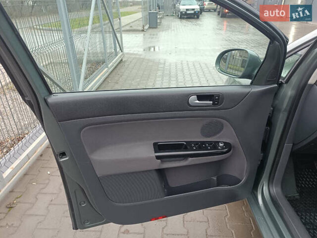 Зеленый Фольксваген Гольф Плюс, объемом двигателя 1.6 л и пробегом 212 тыс. км за 6399 $, фото 17 на Automoto.ua