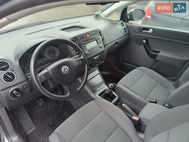 Зеленый Фольксваген Гольф Плюс, объемом двигателя 1.6 л и пробегом 212 тыс. км за 6399 $, фото 32 на Automoto.ua